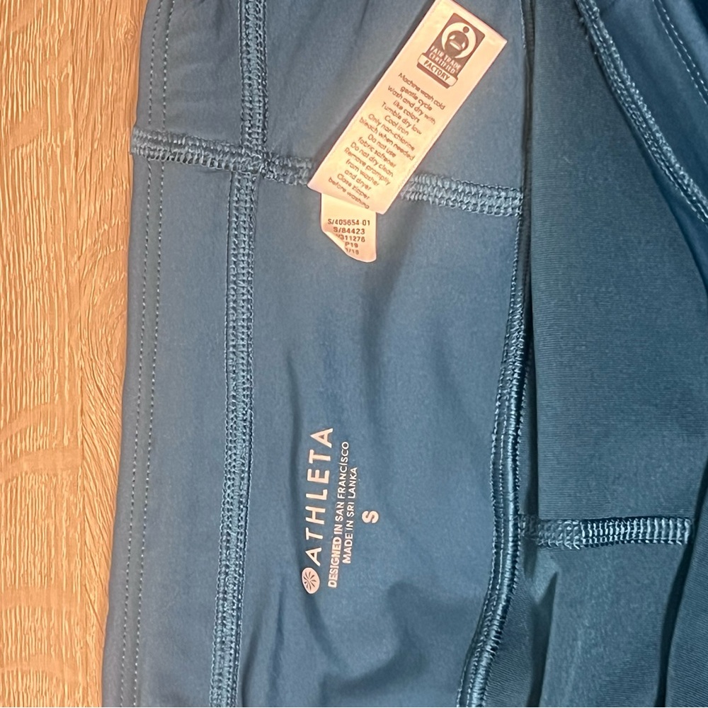 Athleta Seal Performance Skirt size S - Picture 6 of 11